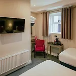 Just B Townhouse * Dingle