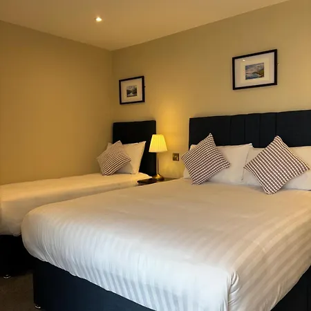 Just B Townhouse Bed & Breakfast